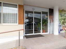 清潔なエントランス