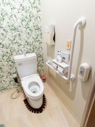 バリアフリー設計のトイレ