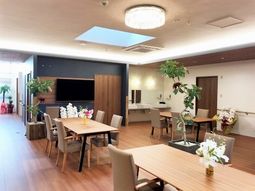 明るいダイニングルーム