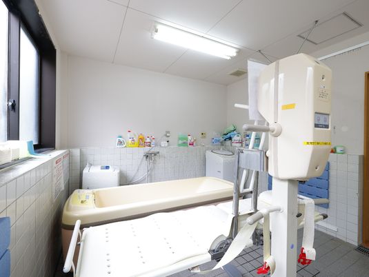 清潔な浴室設備