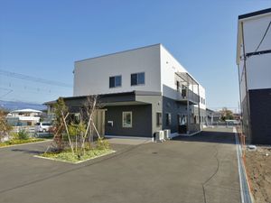 モダンな建物の外観