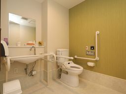バリアフリーなトイレ空間