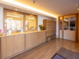 フロントの日常風景