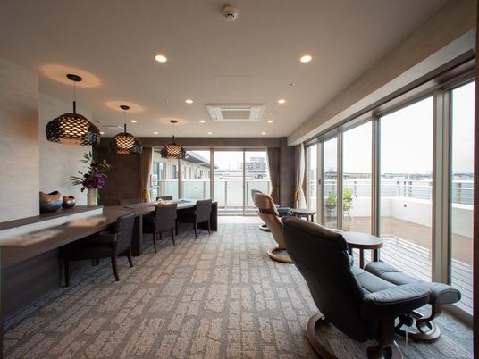 居心地の良い共有ラウンジ