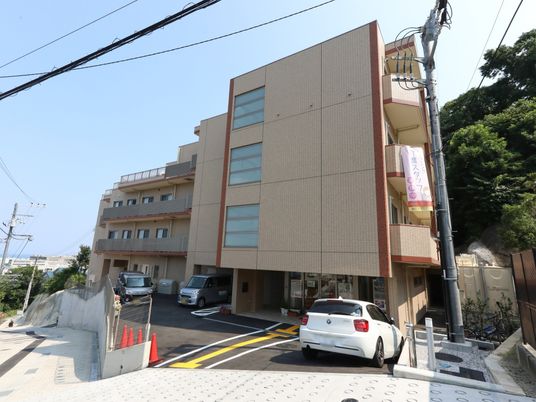 多階建ての外観