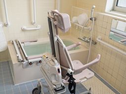 バリアフリー浴室設備