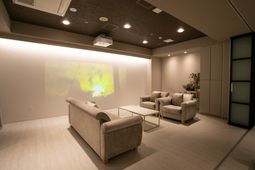 快適なラウンジ空間