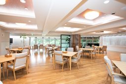 快適な共有ダイニングルーム