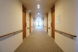 明るい廊下のイメージ