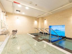 清潔感ある浴室の風景