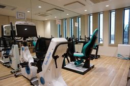 リハビリ用のトレーニング機器