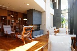 快適なラウンジ風景