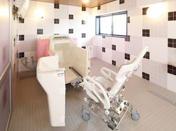 清潔な浴室設備