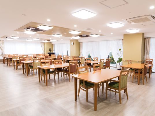 清潔な明るい食堂