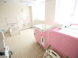 清潔な浴室設備