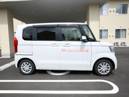福祉用車両と建物