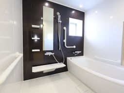 清潔な浴室設備