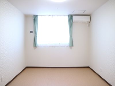 清潔な和室の居室