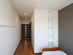 明るく清潔な居室