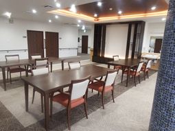 明るいダイニングルーム