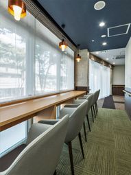 静かな空間のダイニング