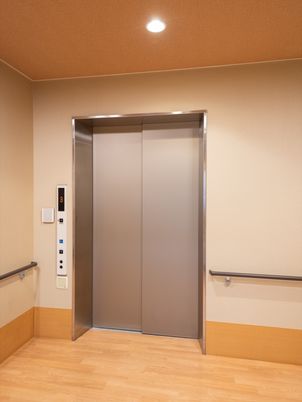 シンプルなエレベーター
