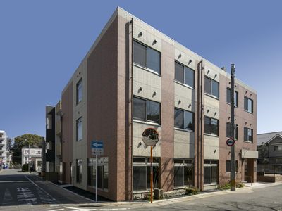 現代的な建物の外観