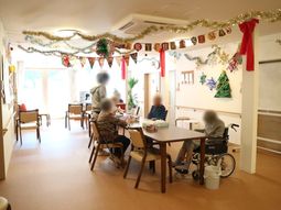 クリスマス飾りの多目的室