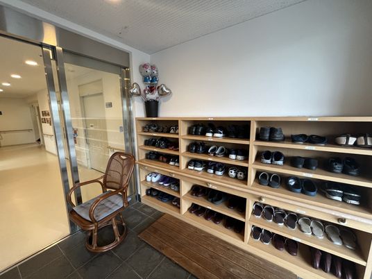 靴を整理したエントランス