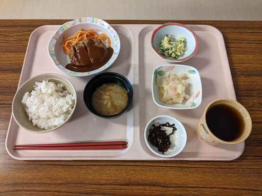 バラエティ豊かな食事