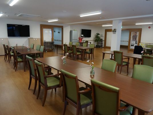 広々とした清潔な食堂