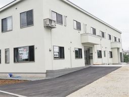 新築の建物外観