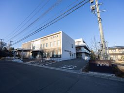 モダンな建物の外観