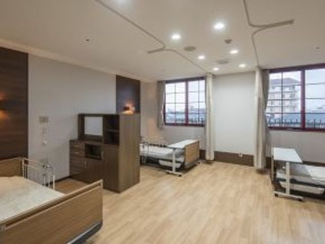 明るい居室  