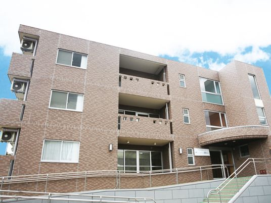 外観の建物正面  