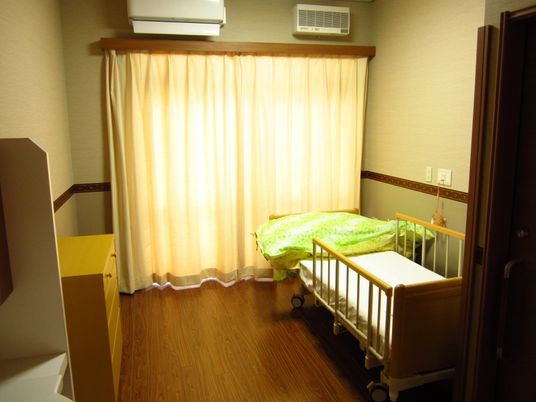 自然光の差し込む居室