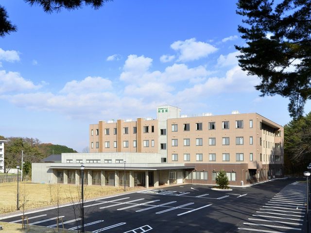 広々とした明るい外観 外観 ゆったりとした空間が広がる建物の外観です。自然の光がたっぷり差し込む、開放感のある環境が印象的です。