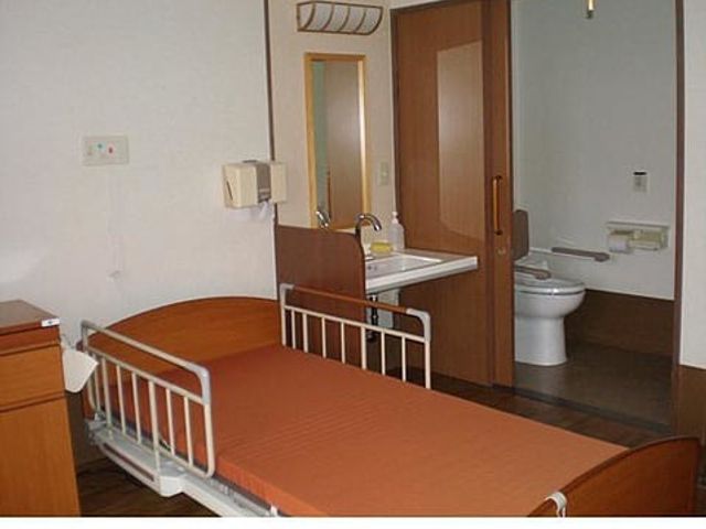 快適な空間の居室 居室 広々とした居室には、使いやすい洗面台が設置されています。快適な環境で過ごせます。