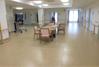 広々とした廊下
