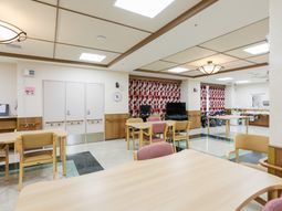 共用スペースの明るい雰囲気