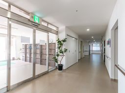 明るい廊下