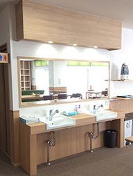 清潔な洗面台エリア