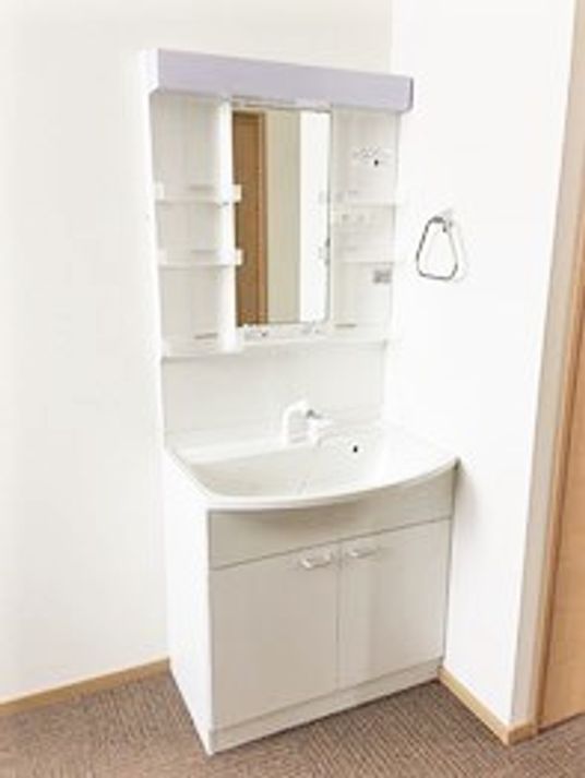 清潔な洗面台設備