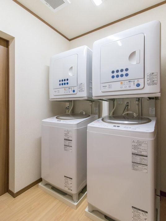 整備された洗濯機の並び
