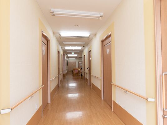 清潔な廊下の風景