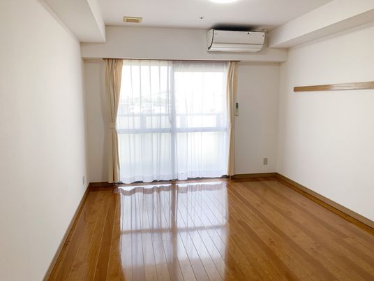 窓際が明るい居室