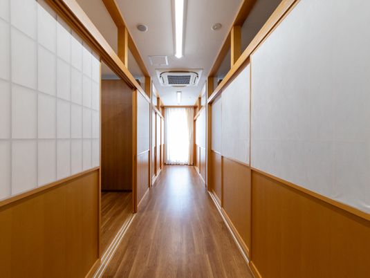明るい廊下  