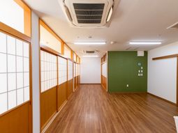 明るい廊下  