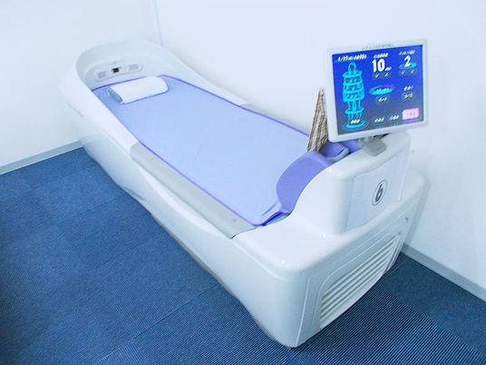 機能訓練用ベッド  