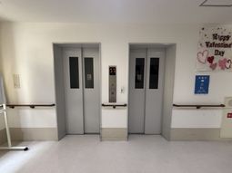 安全な移動のエレベーター